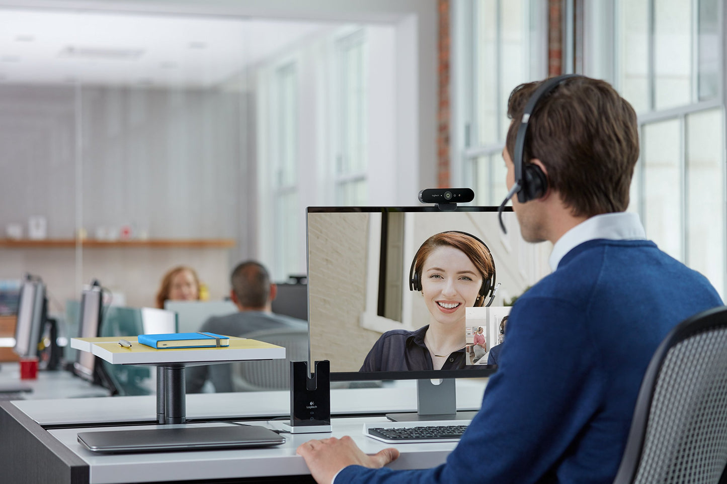Logitech BRIO - Ultra HD Webcam for Video Conferencing, Recording, and Streaming
