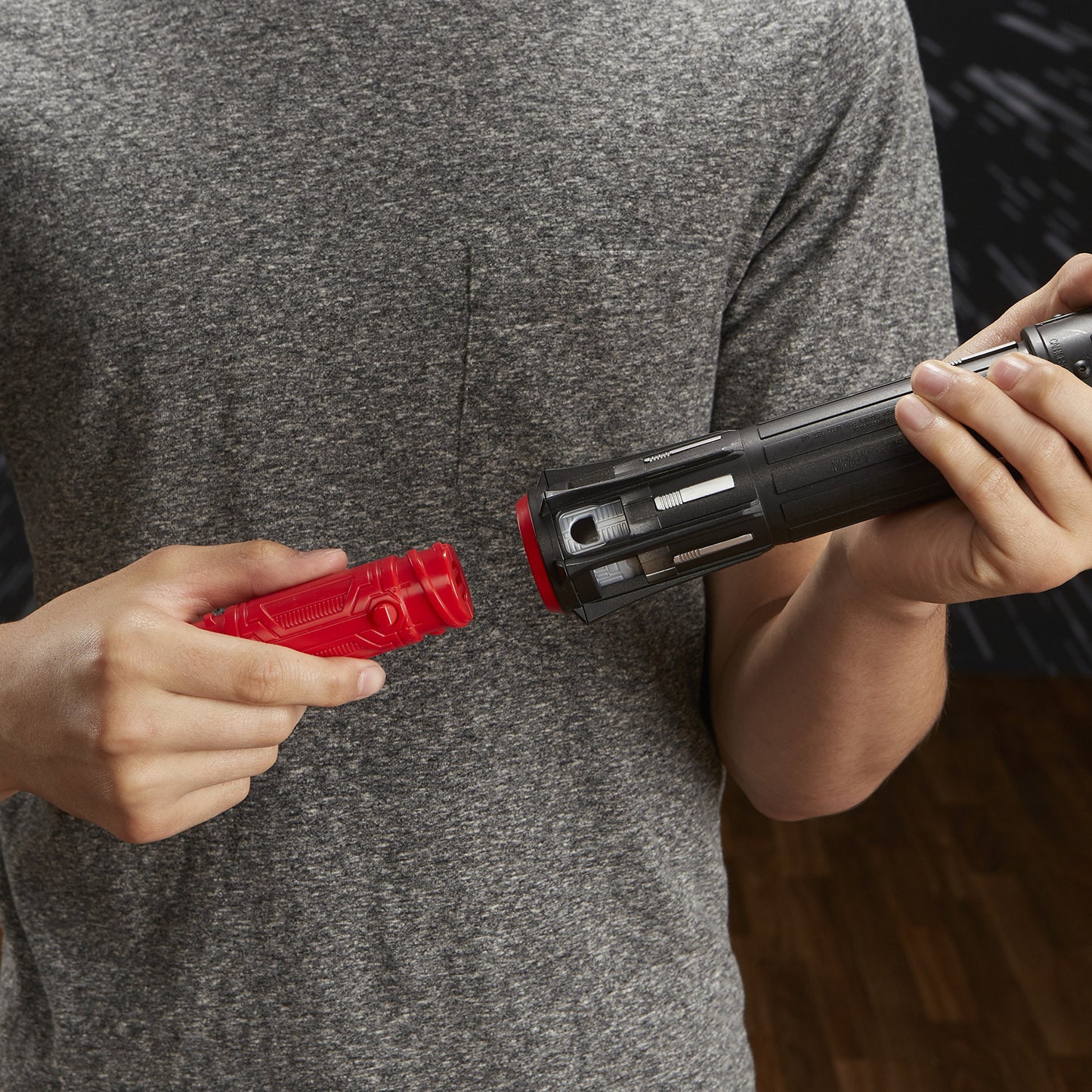 Star Wars Bladebuilders Kylo Ren Deluxe Electronic Lightsaber