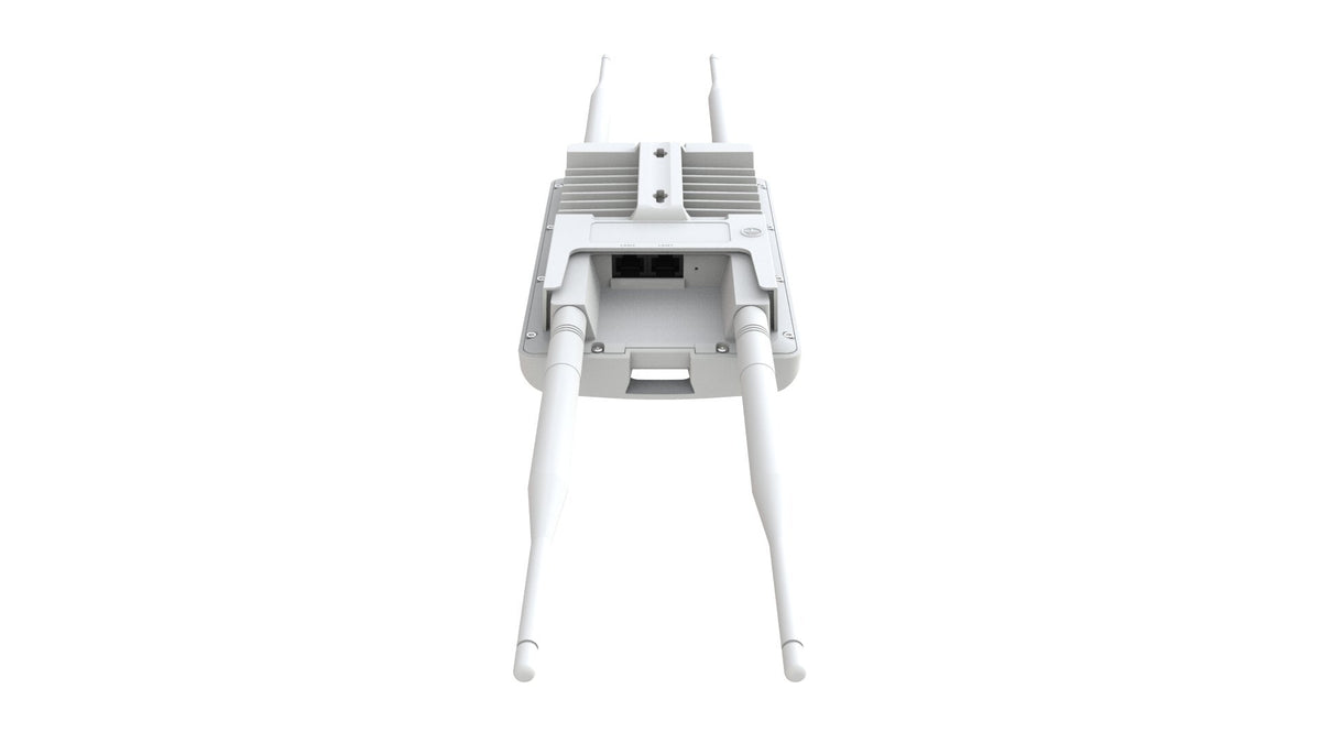 EnGenius 802.11ac Wave 2 2x2 Dual Band, high-powered, Outdoor wireless AP with external detachable antenna, 27dBm, 24V PoE, quad-core CPU, MU-MIMO, Beamforming, IP55 (ENS620EXT)