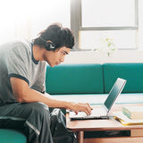 Seagate 250 GB Momentus Thin Sata 5400 RPM 16 MB 2.5-Inch ST250LT012 (Black)