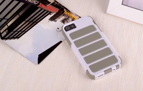 X-Doria 409506 Shield Case for iPhone 5-1 Pack - Retail Packaging - White/Grey