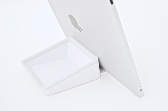 Bluelounge Design Nest Organizing Stand for iPad/iPad 2 and Other Tablets (NS-WH)