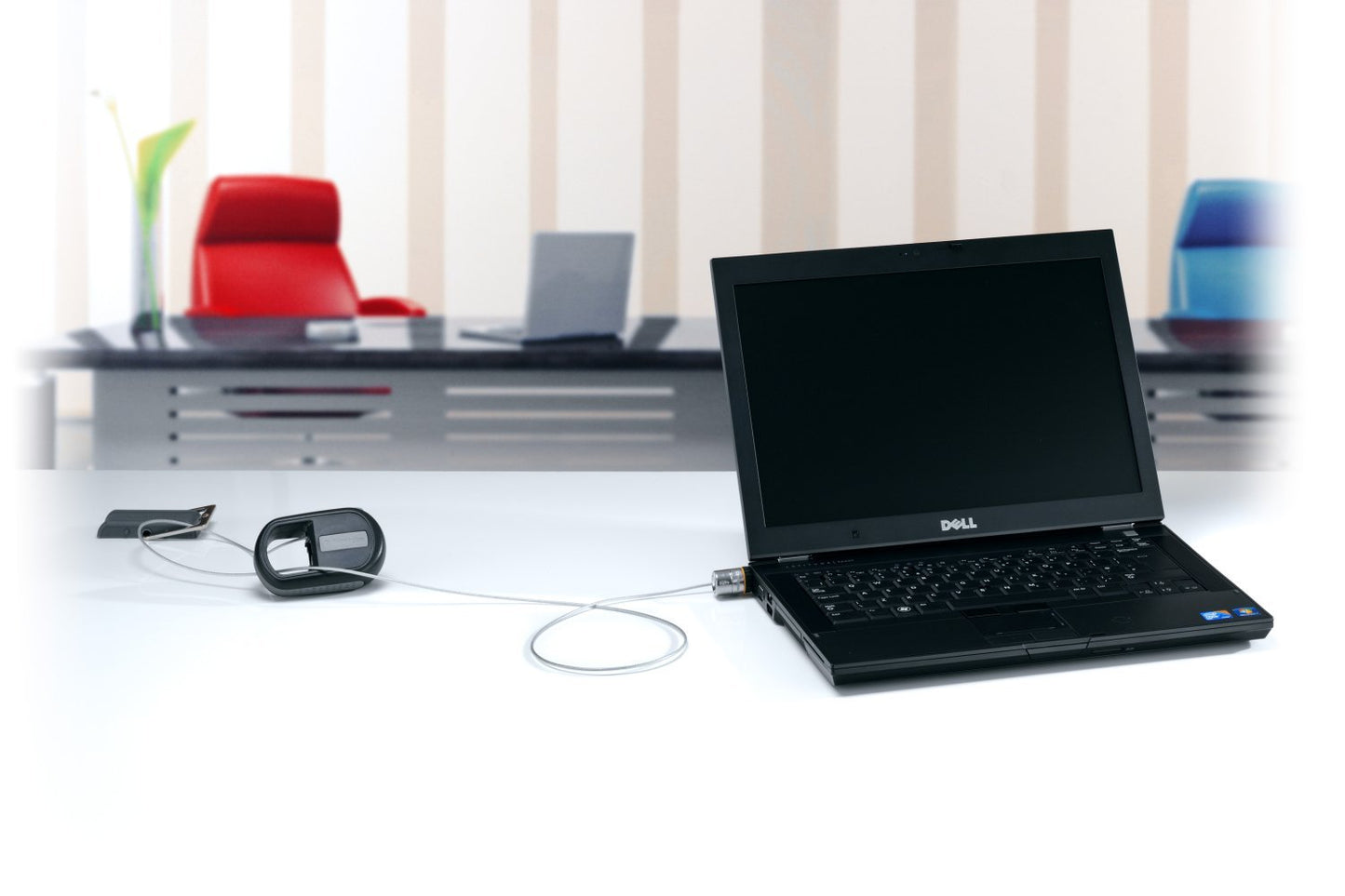 Kensington K64538US MicroSaver Keyed Retractable Notebook Computer Lock