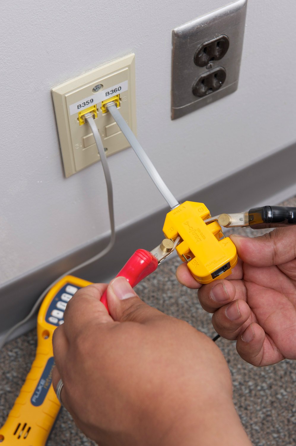 Fluke Networks 10210100 4-Wire in-Line Modular Adapter