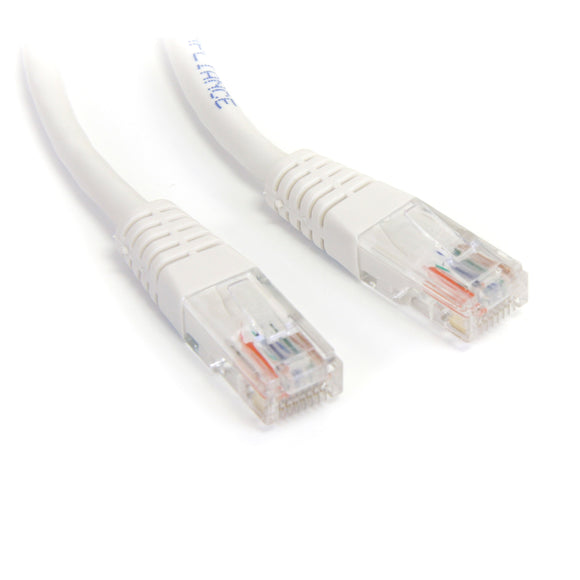 StarTech.com Cat5e Ethernet Cable - 1 ft - White - Patch Cable - Molded Cat5e Cable - Short Network Cable - Ethernet Cord - Cat 5e Cable - 1ft (M45PATCH1WH)
