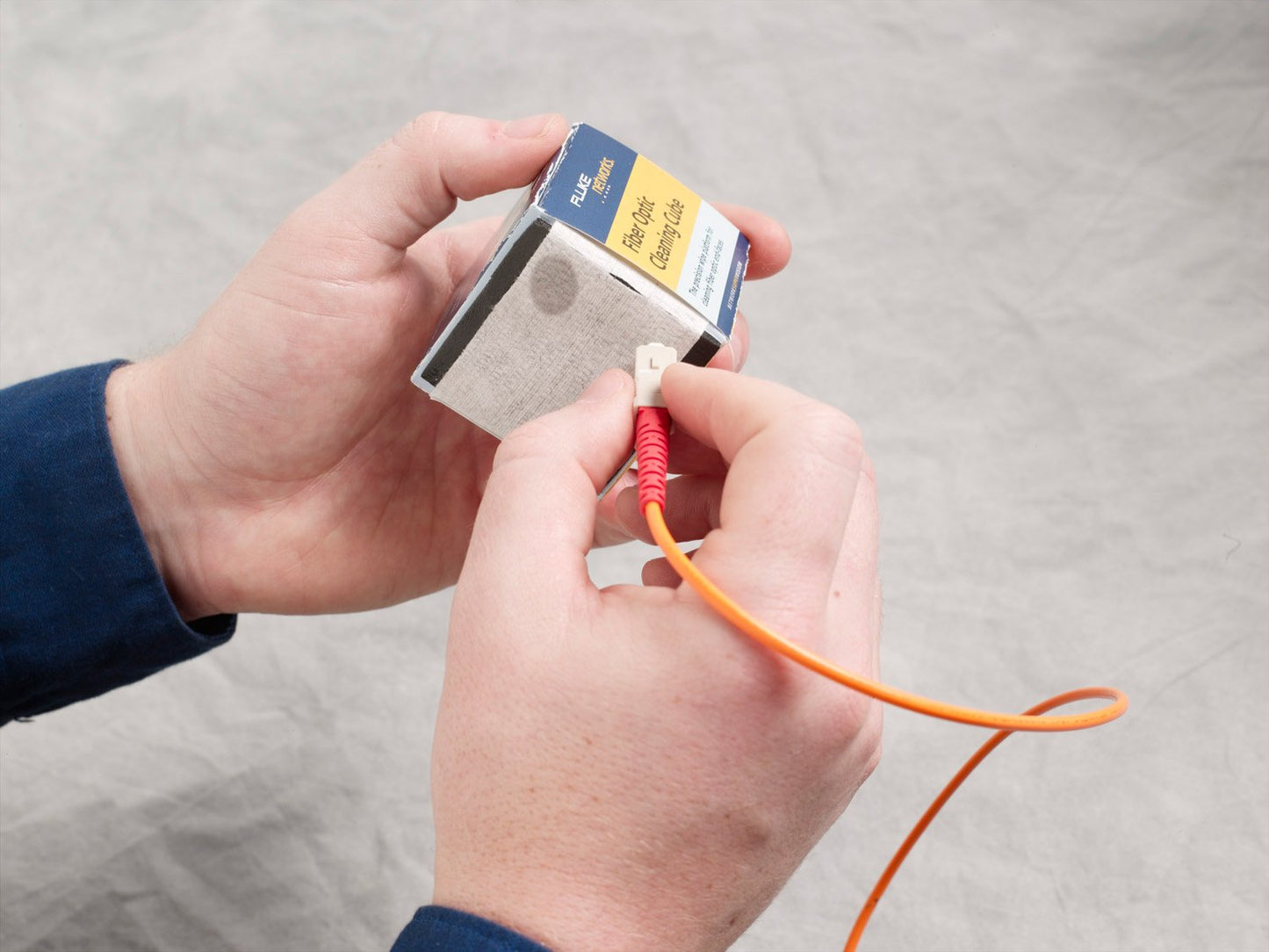 Fluke Networks NFC-CUBE Fiber Optic Cleaning Cube