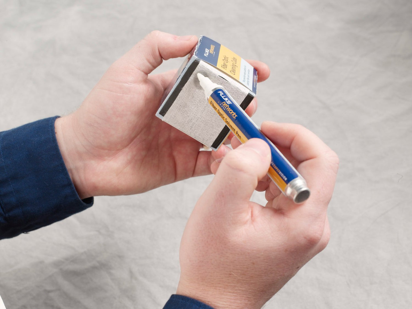 Fluke Networks NFC-CUBE Fiber Optic Cleaning Cube