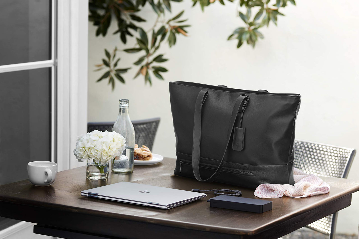 HP 2UY69AA#ABL Spectre 17" Tech Laptop Canvas Tote Bag, Black