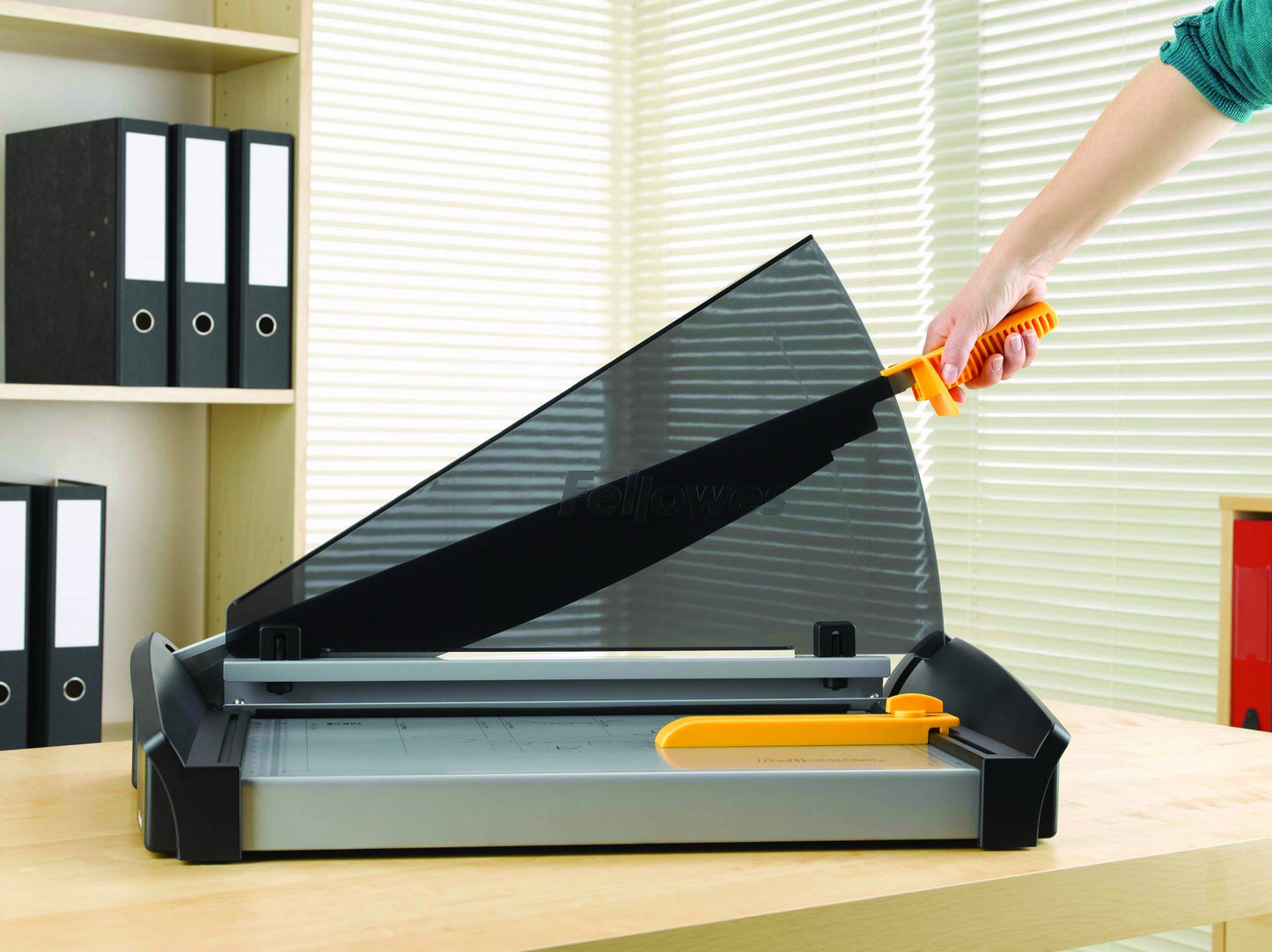 Fellowes Plasma 180 Paper Cutter