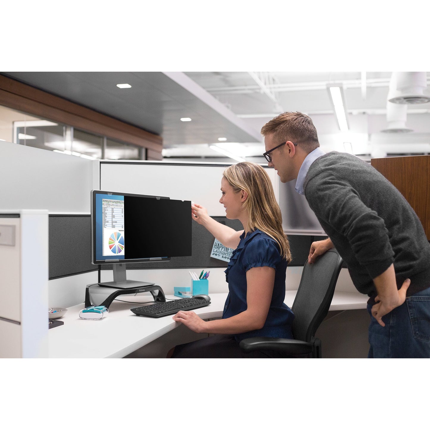 Fellowes PrivaScreen Blackout Privacy Filter, 18.5" Wide, 16:9 Aspect Ratio (4815201)