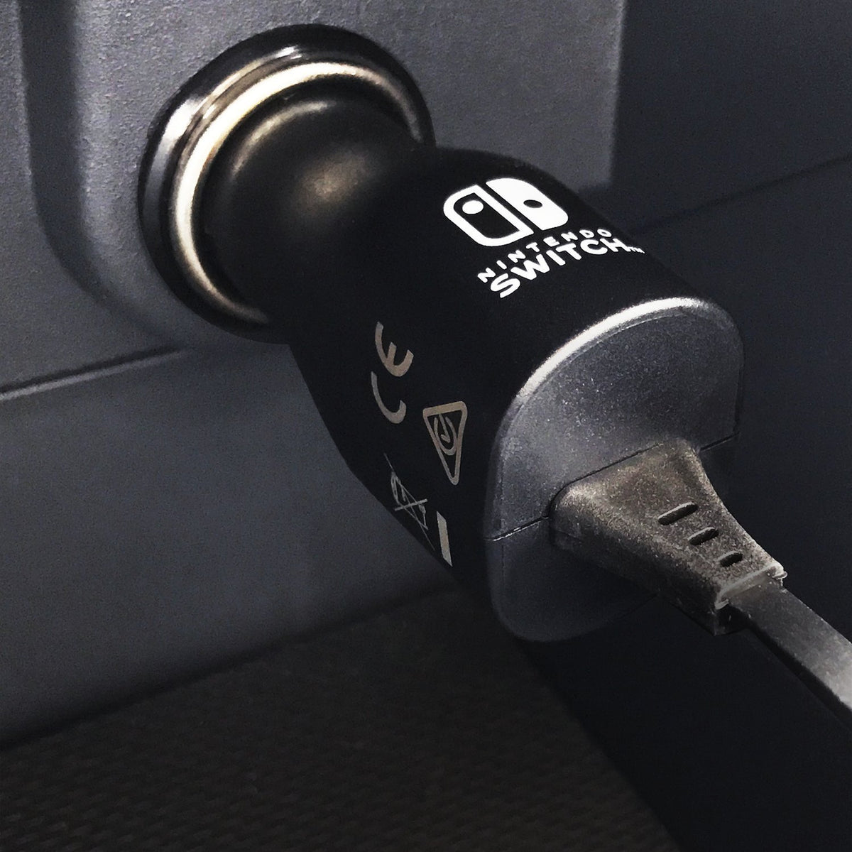 PDP Nintendo Switch Play & Charge Car Adapter, 500-040