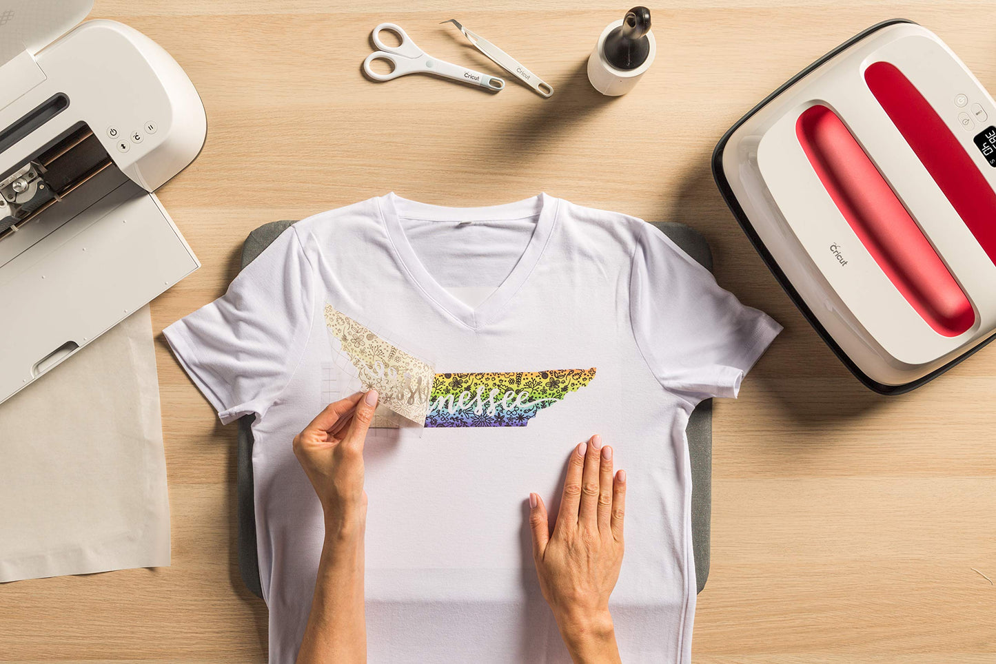 Cricut 2006813 Men's T-Shirt Blank, Crew Neck, Medium Infusible Ink, White