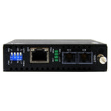 StarTech.com Multimode (MM) SC Fiber Media Converter for 1Gbe Network - 550m Range - Gigabit Ethernet -Remote Monitoring - 850nm (ET91000SC2)