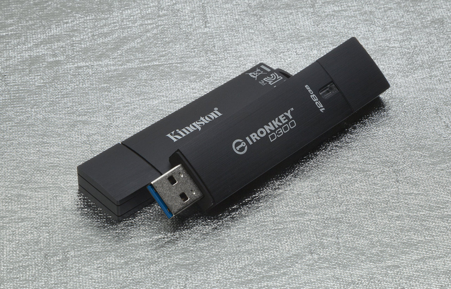 Kingston 8GB D300S AES 256 XTS Encrypte